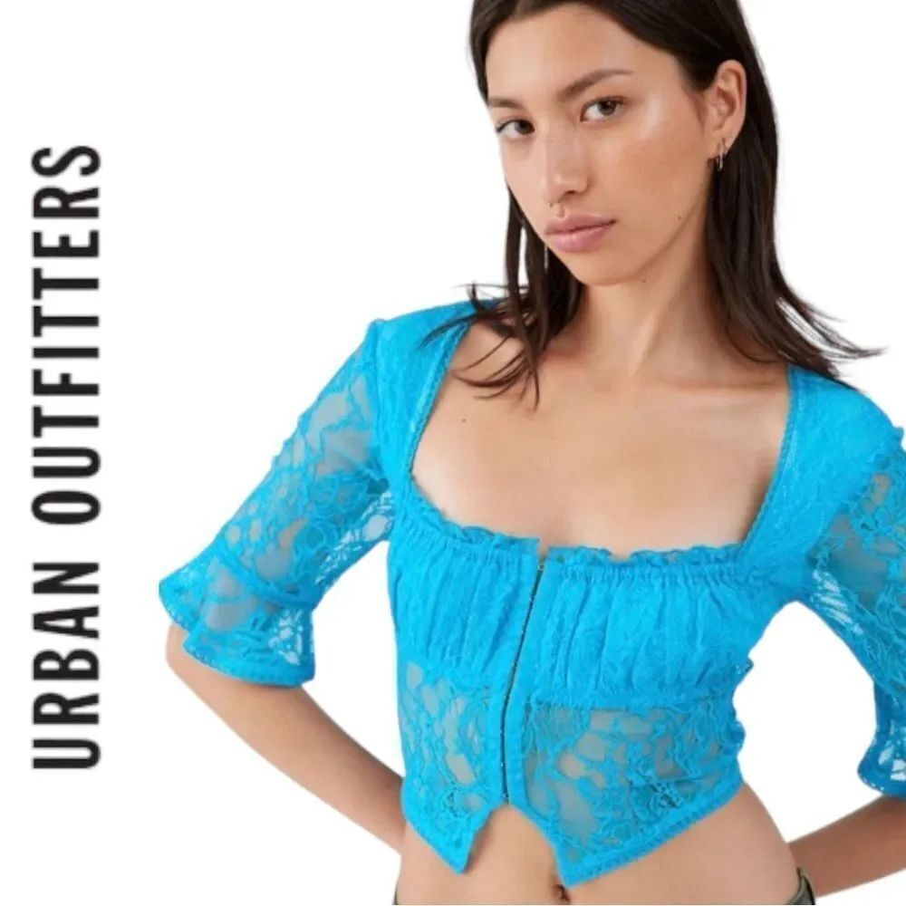 UO Urban Outfitters Jacqueline Blue Lace Cropped Top NEW S